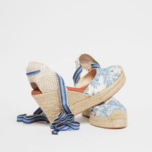 Load image into Gallery viewer, Toile de Jouy wedge espadrille