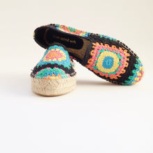Upload image for gallery view, Espadrilles - Granny
