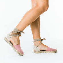 Ladda upp bild till gallerivisning, Rosa handgjorda espadriller sandaler med snören
