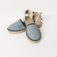 Load image into Gallery viewer, Blue white striped espadrilles sandals with laces
