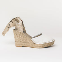 Load image into Gallery viewer, handmade espadrilles with wedge heel and lacing from astrid with 
